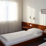 La Taverna 3* Rosbach vor der Hohe